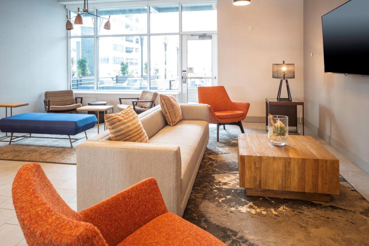 Towneplace Suites By Marriott Louisville Downtown Εξωτερικό φωτογραφία